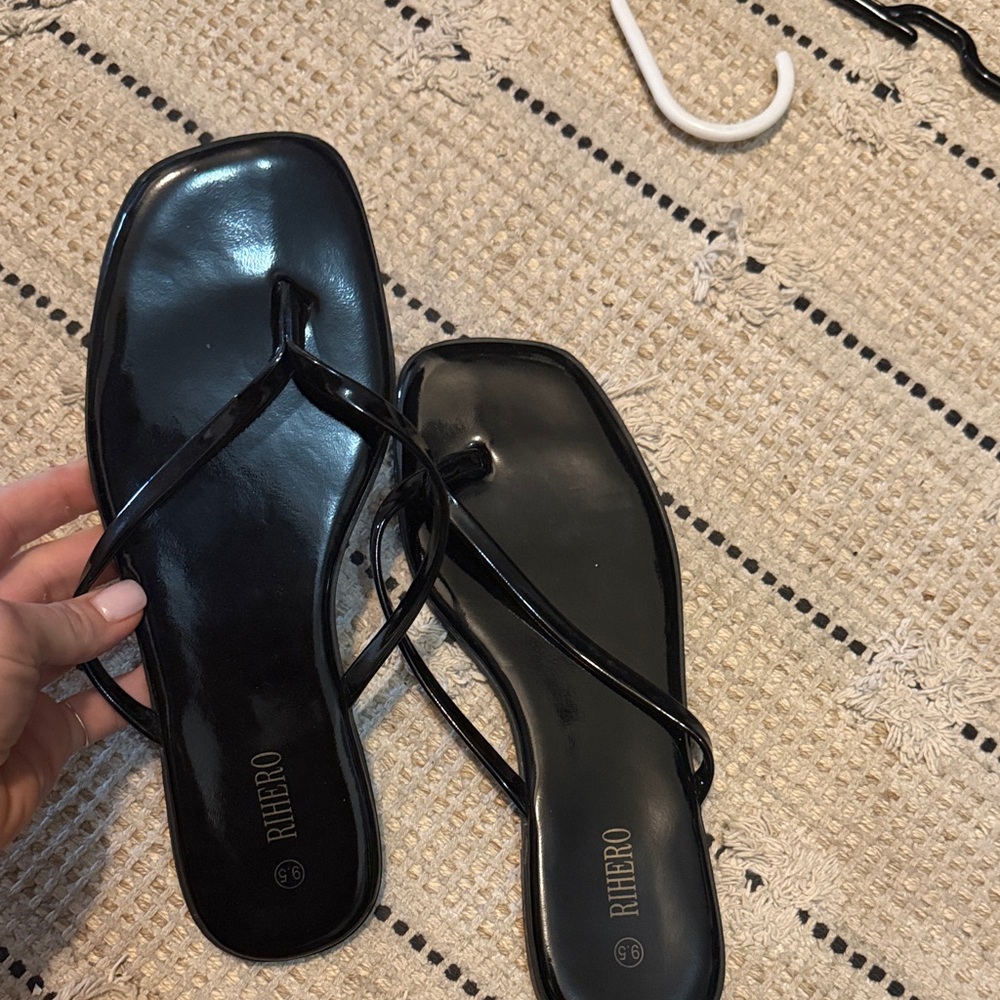 Black Strappy Square-Toe Women's Sandals